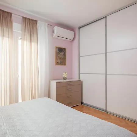 Exclusive Center Apartmán *