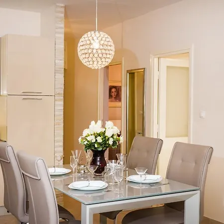 Exclusive Center Appartement *