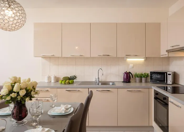 Apartment Exclusive Center