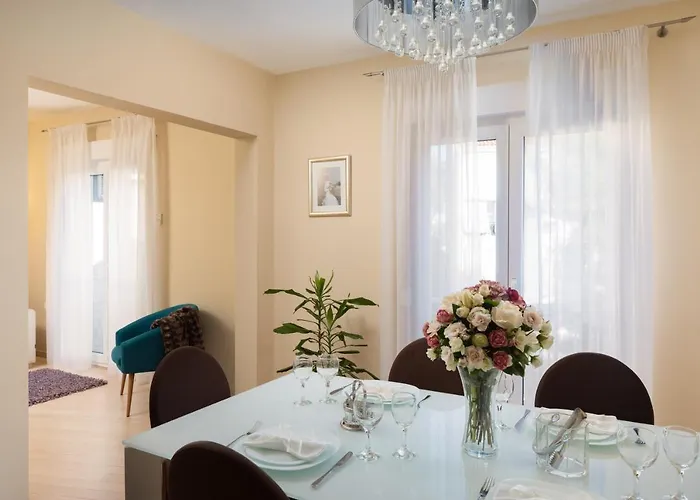 Exclusive Center Zara