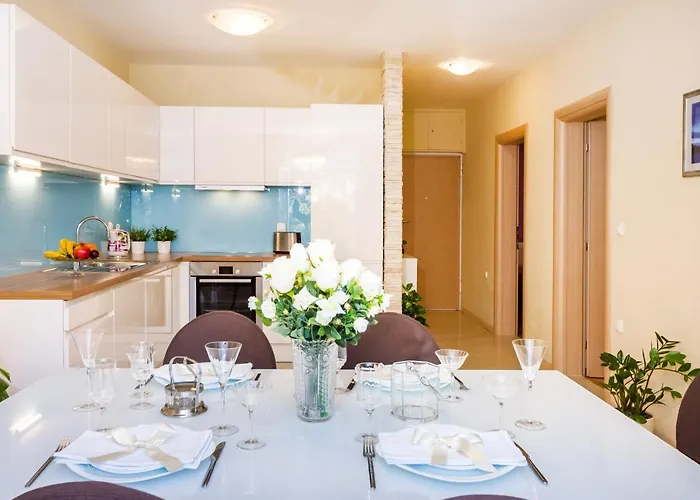 Exclusive Center Zara